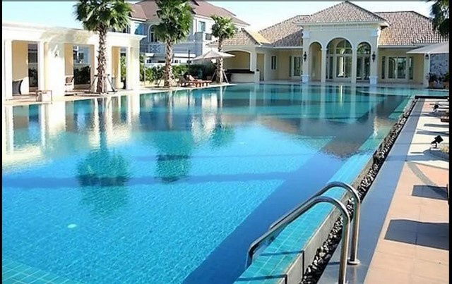 picture Fully Renovated 3-Storey Detached House | Villa Nakarin Sukhumvit 77–Sukhaphiban 2 | Only 27 Mins to Thonglor | THB 12.5M - 1/19