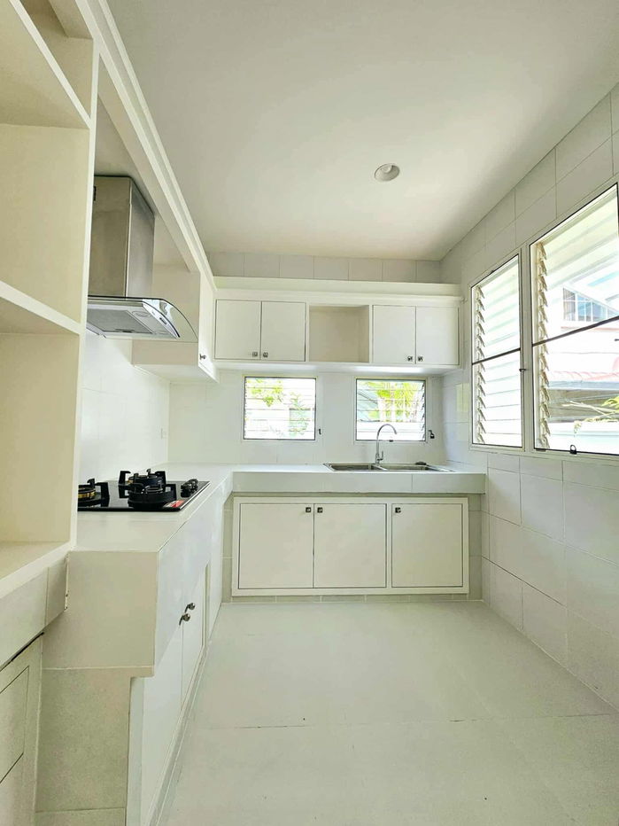 รูป 🏡 ขายบ้าน ในโครงการคุณภาพ หมู่บ้าน สีวลี คลองชล - สิ่งแวดล้อมและทำเลดี เดินทางสะดวก - รูปที่ 8/15