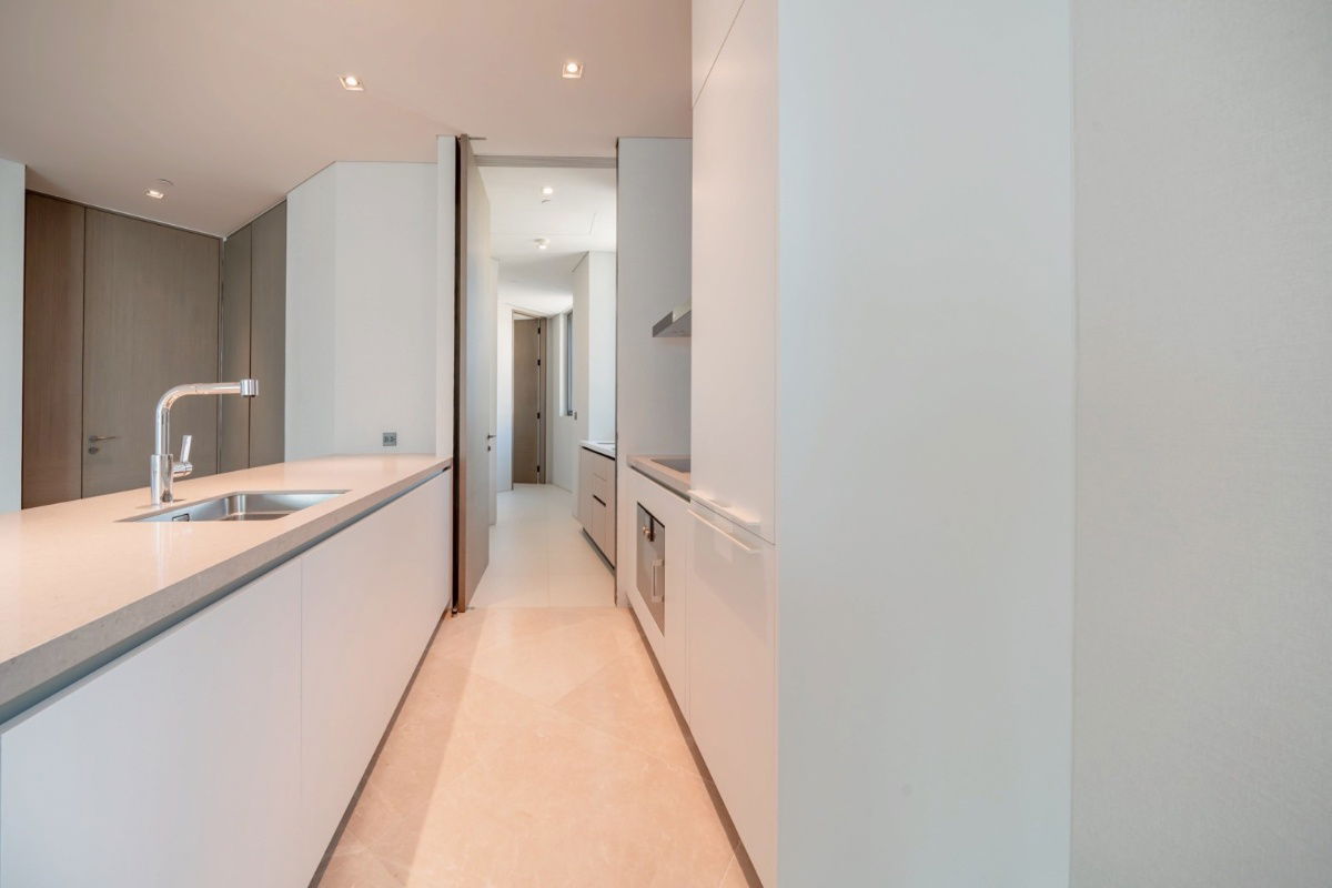 รูป LTHC12822 - Condo for sale คอนโด ขาย บันยัน ทรี เรสซิเดนซ์ Size 178.34 sqm. 2 beds 2 baths Near BTS Khlong San Station ONLY 61.56 MB - รูปที่ 1/7