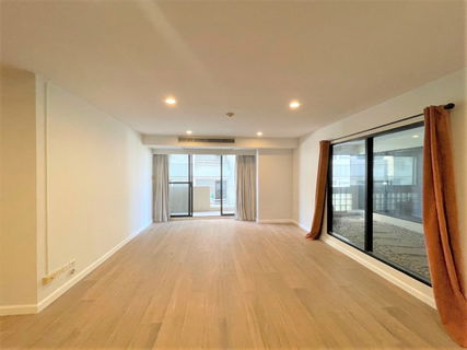 LTHC12819 - Condo for sale at Casa Viva Size 145.94 sqm. 3 beds 3 baths Near BTS Ekkamai Station ONLY 9.9 MB