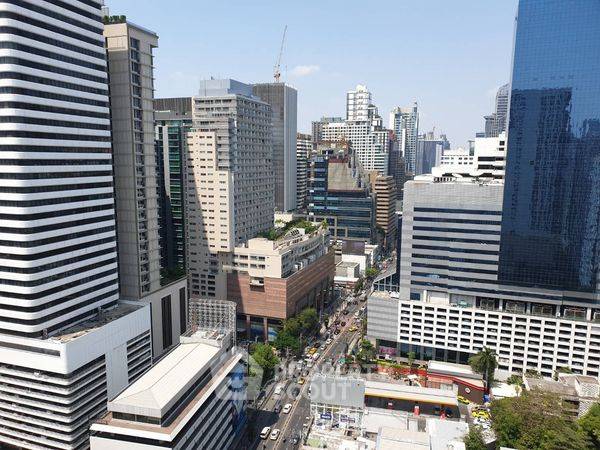 picture 2-BR Condo at Asoke Place near MRT Sukhumvit (ID 823839) - 5/5