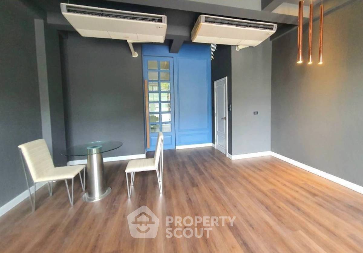 picture 3-BR Townhouse in Nong Khaem (ID 2030463) - 1/7