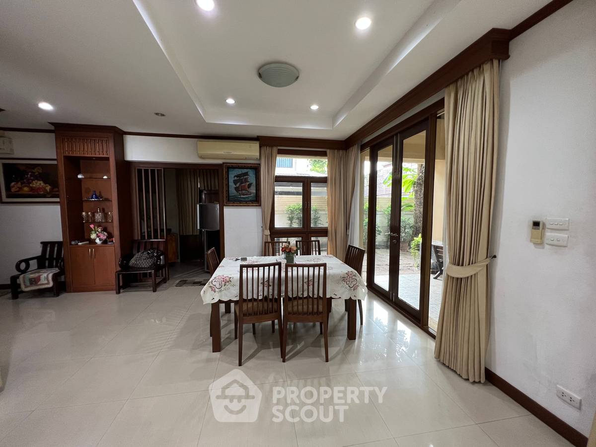 รูป บ้าน 4-ห้องนอน ใน ลาดพร้าว (ID 1727436) - รูปที่ 17/48