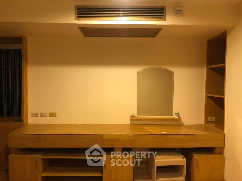 รูป คอนโด 1-ห้องนอน ที่ อโศก เพลส ใกล้ MRT สุขุมวิท (ID 972650) - รูปที่ 8/11