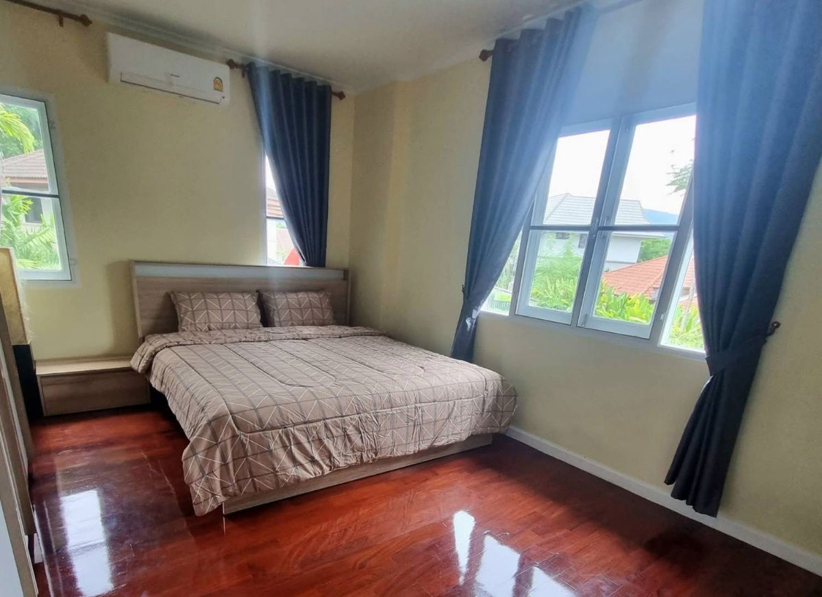 รูป ขายบ้านเดี่ยวพูลวิลล่า หมู่บ้านมัณฑนา โครงการ Land&House อ.หางดง 7 ห้องนอน 6 ห้องน้ำ พร้อมเฟอร์นิเจอร์และเครื่องใช้ไฟฟ้าครบ T.094-6511456 - รูปที่ 14/31