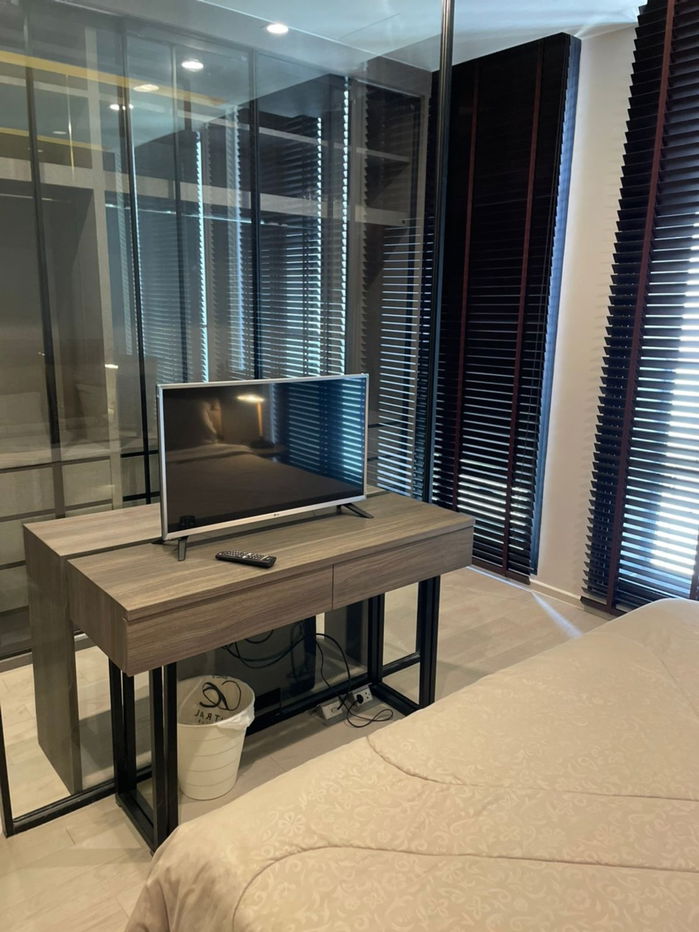 picture Code: KJ7687  for rent Noble Ploenchit // Line ID: @kjcondo (with @) // - 4/16
