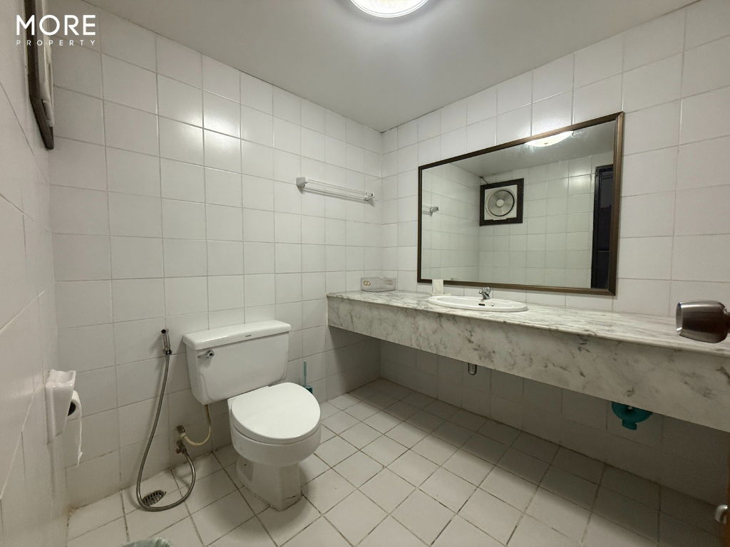 picture For Sale: Hillside Condo 4 – 2 Bedrooms, 2 Bathrooms, 125 sq.m., 15th Floor, near One Nimman (ID: 1143CS) - 31/37