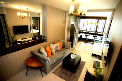 Condos for rent BTS Ekkamai : Code: KJ7680  for rent Rhythm Sukhumvit 44/1 // Line ID: @kjcondo (with @) //