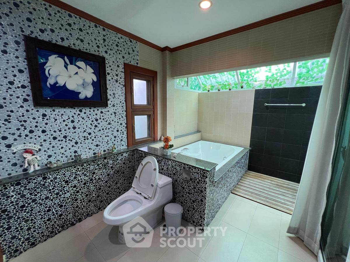 รูป บ้าน 4-ห้องนอน ใน ลาดพร้าว (ID 1727436) - รูปที่ 32/48