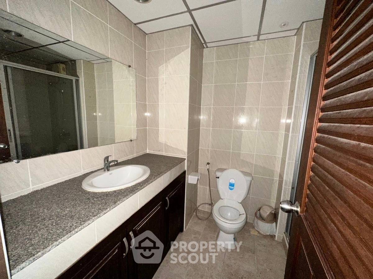 picture Studio Condo at View Talay 5 Condominium Jomtien close to Jomtien Beach (ID 1293221) - 8/10