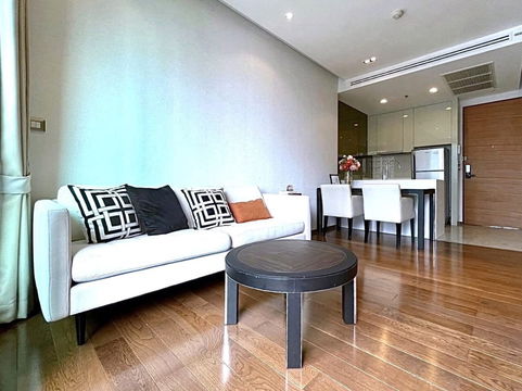 The Address Sukhumvit             28 