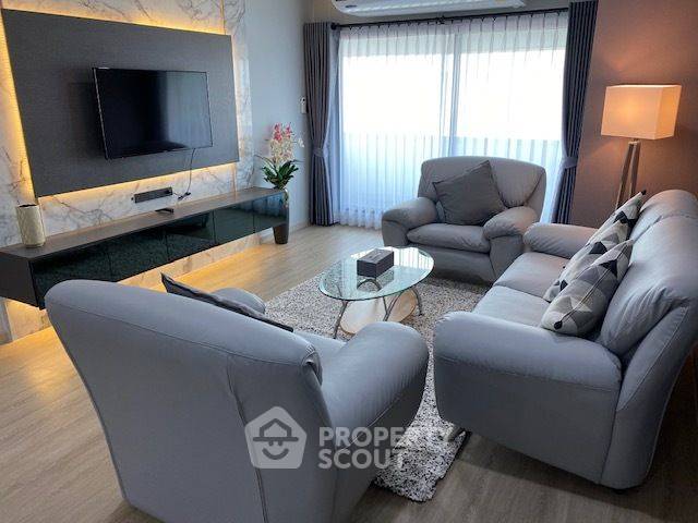 picture 2-BR Condo at Sarin Place Condominium near BTS Ratchayothin (ID 2213881) - 1/12