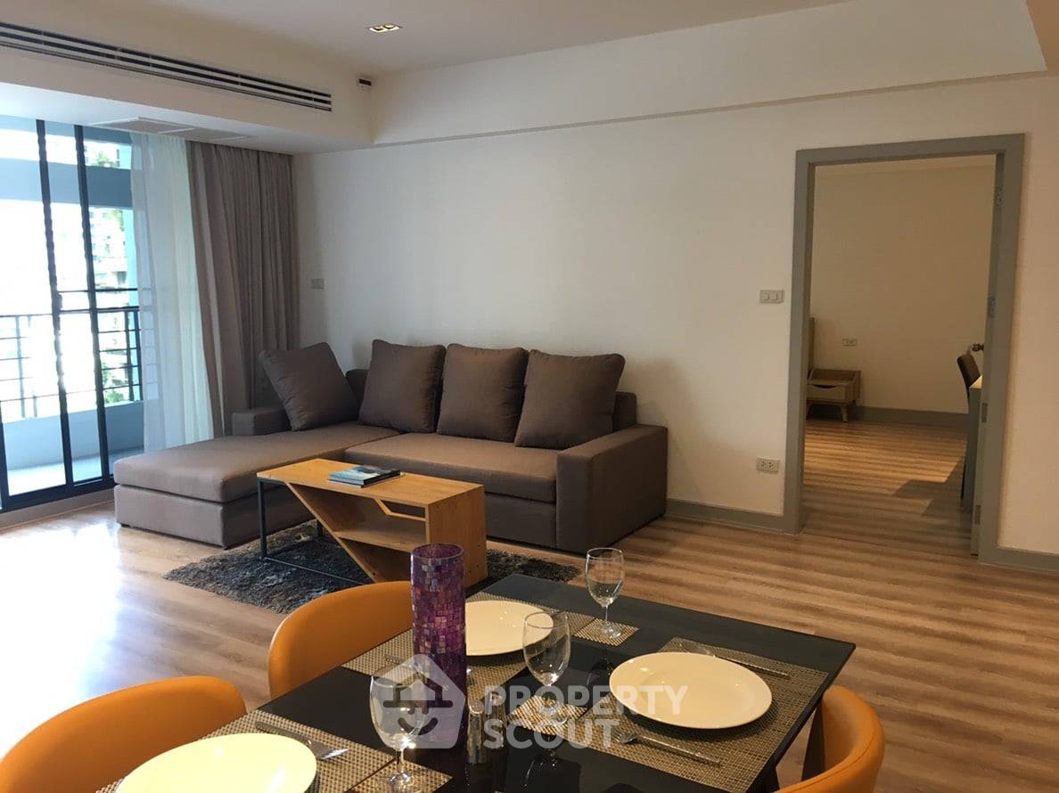 picture 2-BR Condo at Villa Bajaj near MRT Sukhumvit (ID 994108) - 1/11