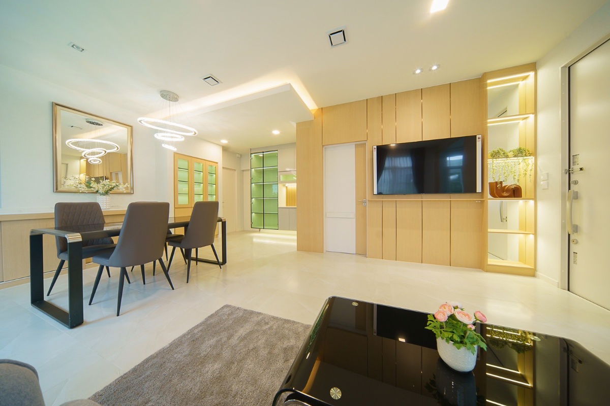 picture Mantana Bangna-Wongwaen | Near Burapha Withi Expressway - 12/15