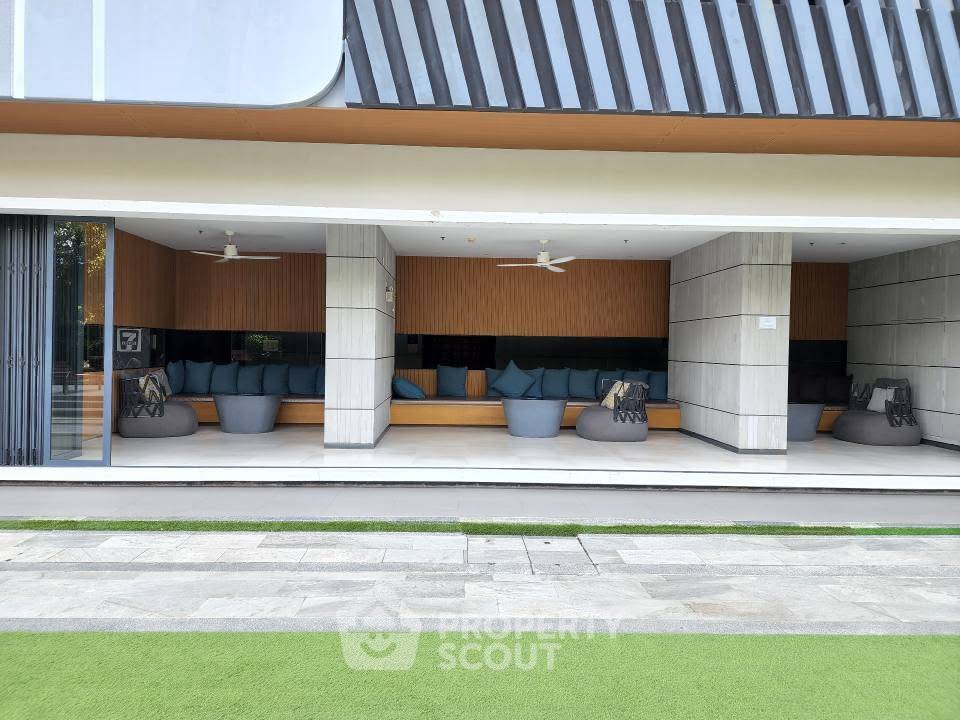 picture 1-BR Condo at Ideo O2 near BTS Bang Na (ID 2209252) - 12/20