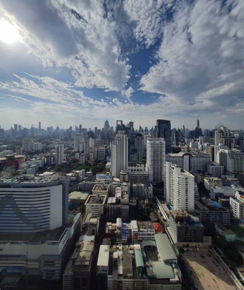 picture  Ashton                        Asoke  - 4/16