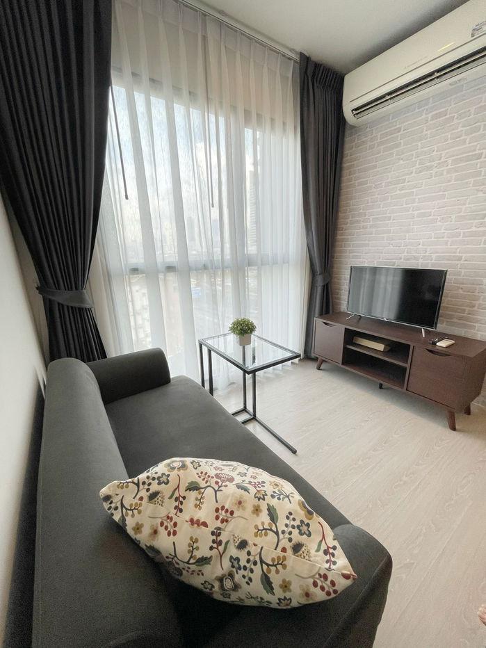 picture Condo for sale: Rhythm Asoke 2 near MRT Rama 9, 3,700,000 baht, property code: SL063 - 8/13