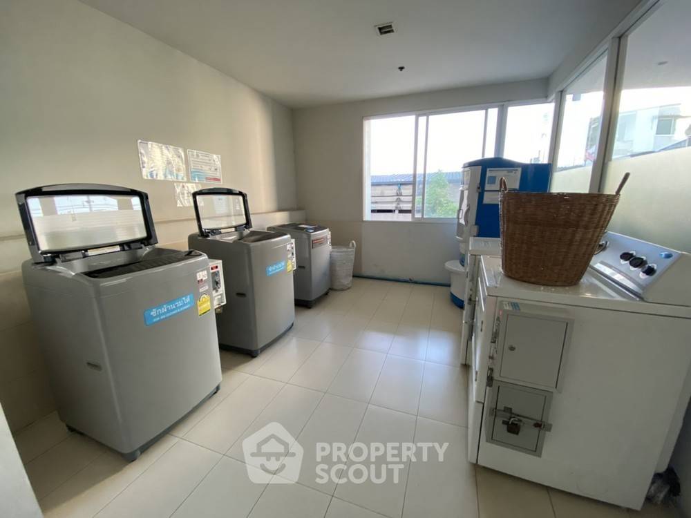 picture 2-BR Condo at The Parkland Grand Asoke Phetchaburi near MRT Phetchaburi (ID 384567) - 25/33