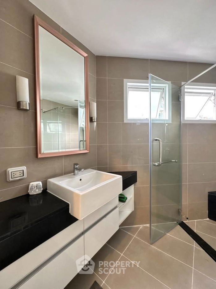 picture 2-BR Condo at Supalai Wellington near MRT Thailand Cultural Centre (ID 2212202) - 5/13