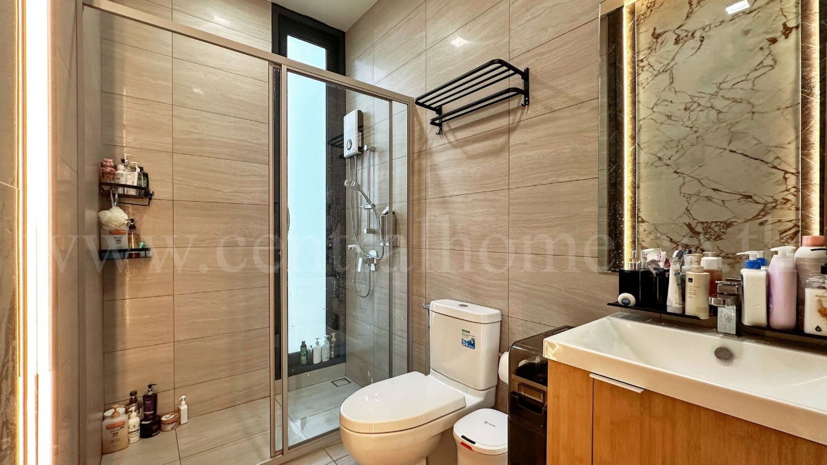 รูป ทาวน์โฮม เธอ ลาดพร้าว 93 ระดับ Luxury 3.5 ชั้น Fully Furnishe มีลิฟต์ในตัว พร้อมอยู่ - รูปที่ 17/19