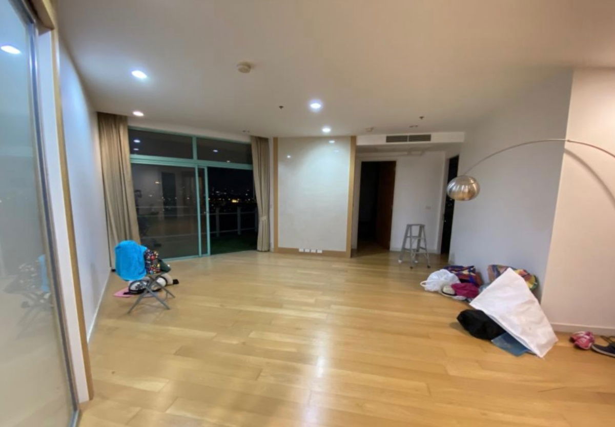 รูป ขาย ชาเทรียม ริเวอร์ไซด์ เรสซิเด้นท์ ห้องใหญ่ สวย ทำเลดี ใกล้ เซ็นทรัลพลาซ่า บางรัก สนใจแอตไลน์ครับ@841qqlnr - รูปที่ 5/19