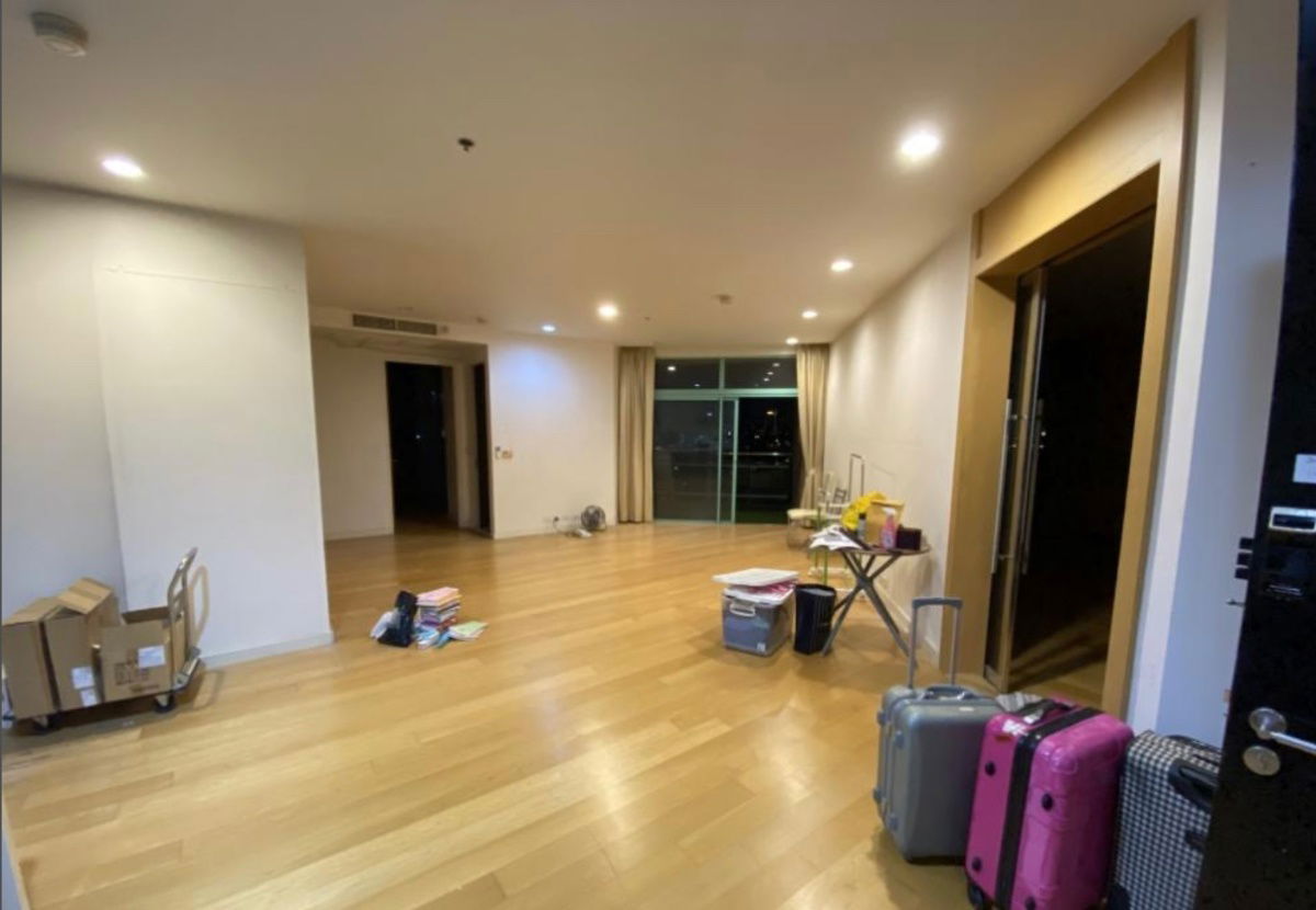 รูป ขาย ชาเทรียม ริเวอร์ไซด์ เรสซิเด้นท์ ห้องใหญ่ สวย ทำเลดี ใกล้ เซ็นทรัลพลาซ่า บางรัก สนใจแอตไลน์ครับ@841qqlnr - รูปที่ 11/19