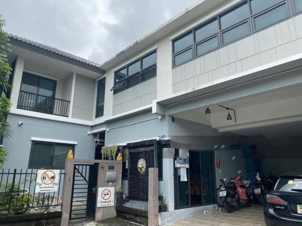 รูป P0058 ขายบ้านที่โครงการ! เดอะ แพลนท์ เอสทีค พัฒนาการ The Plant Estique Pattanakarn - รูปที่ 1/10