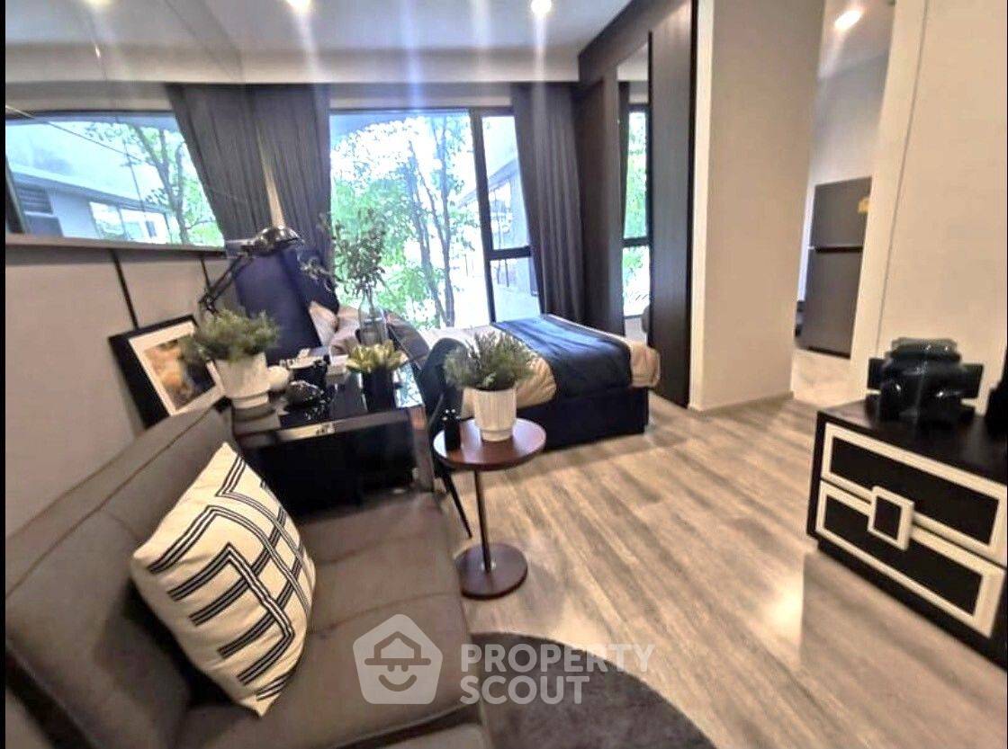 picture Studio Condo at Ideo Mobi Asoke near MRT Phetchaburi (ID 2213788) - 1/6