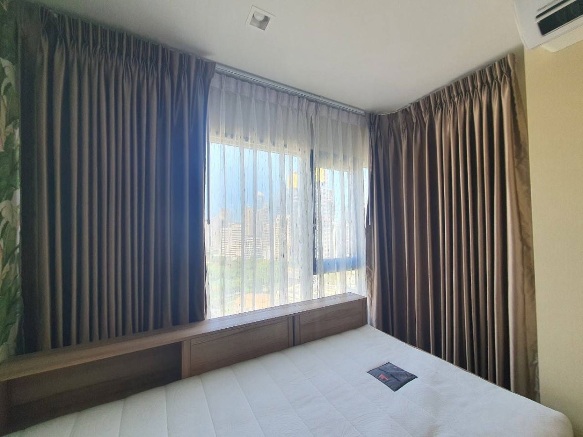 picture @Condorental condo for rent Life One Wireless - 5/15