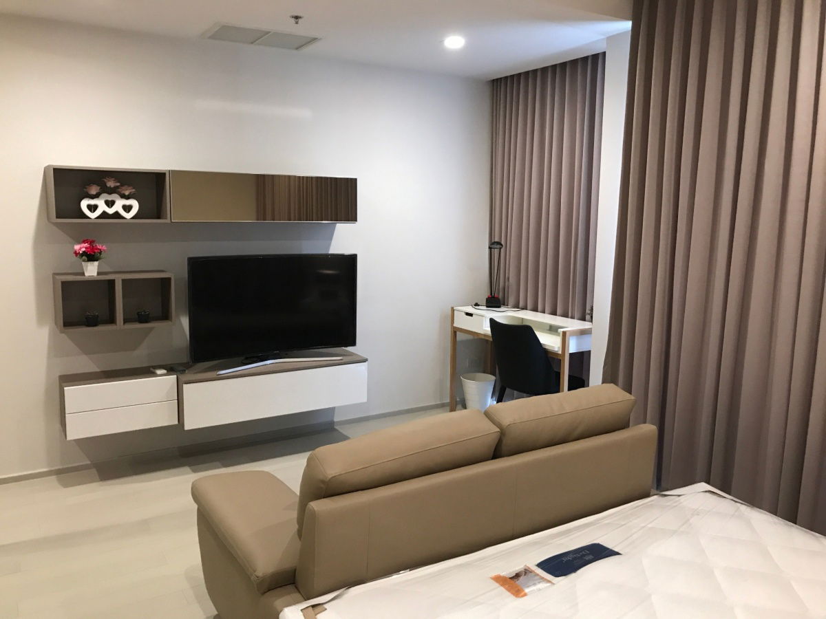 รูป ♦ Good Deal ♦ ตึก B ชั้น 15+, Type A13 | 1 ห้องนอน 46.13 ตร.ม. | คอนโดมี Skywalk เชื่อมเข้า BTS เพลินจิต, Central Embassy - รูปที่ 2/9
