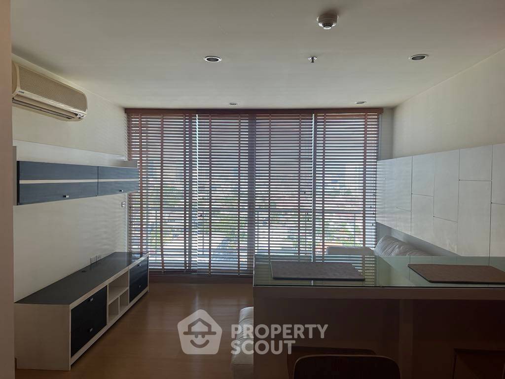 picture 1-BR Condo at The Star Estate @ Rama III Condominium close to Phra Ram 3 (ID 2213058) - 1/9