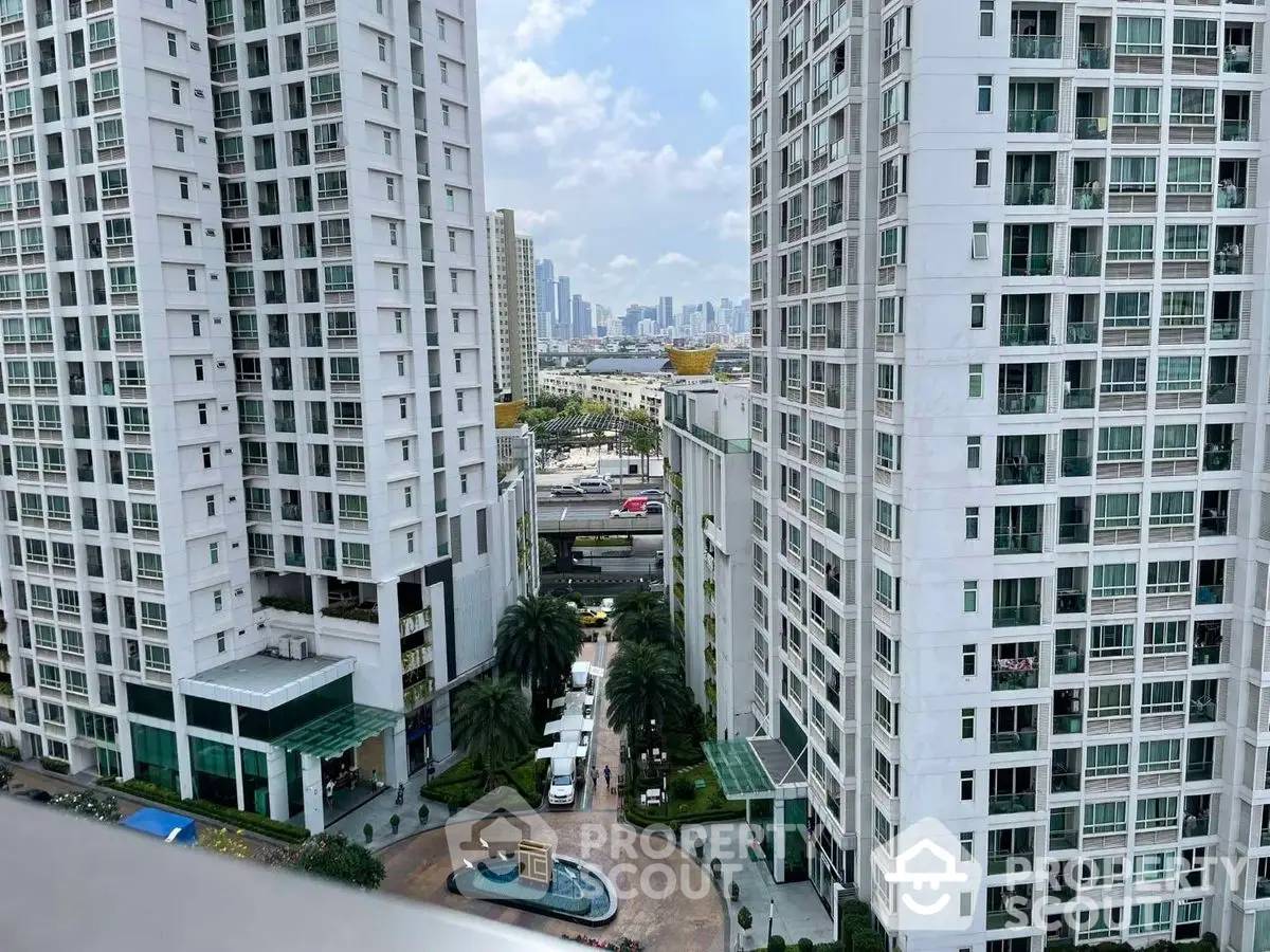 รูป คอนโด 1-ห้องนอน ที่ ที.ซี. กรีน พระรามเก้า ใกล้ MRT พระราม 9 (ID 2097483) - รูปที่ 1/5