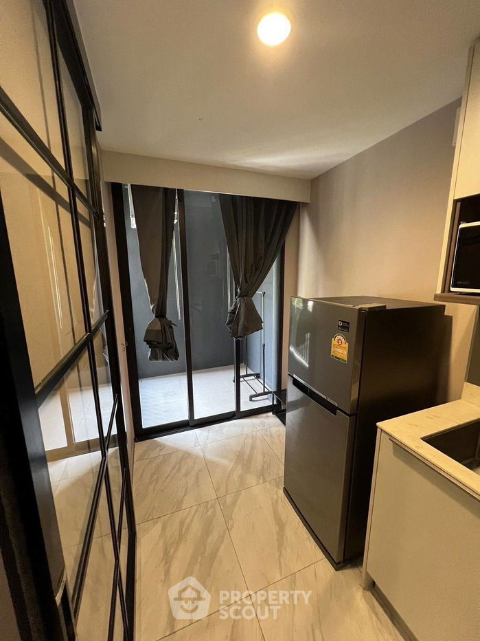 picture Studio Condo at Ideo Mobi Asoke near MRT Phetchaburi (ID 2213788) - 4/6