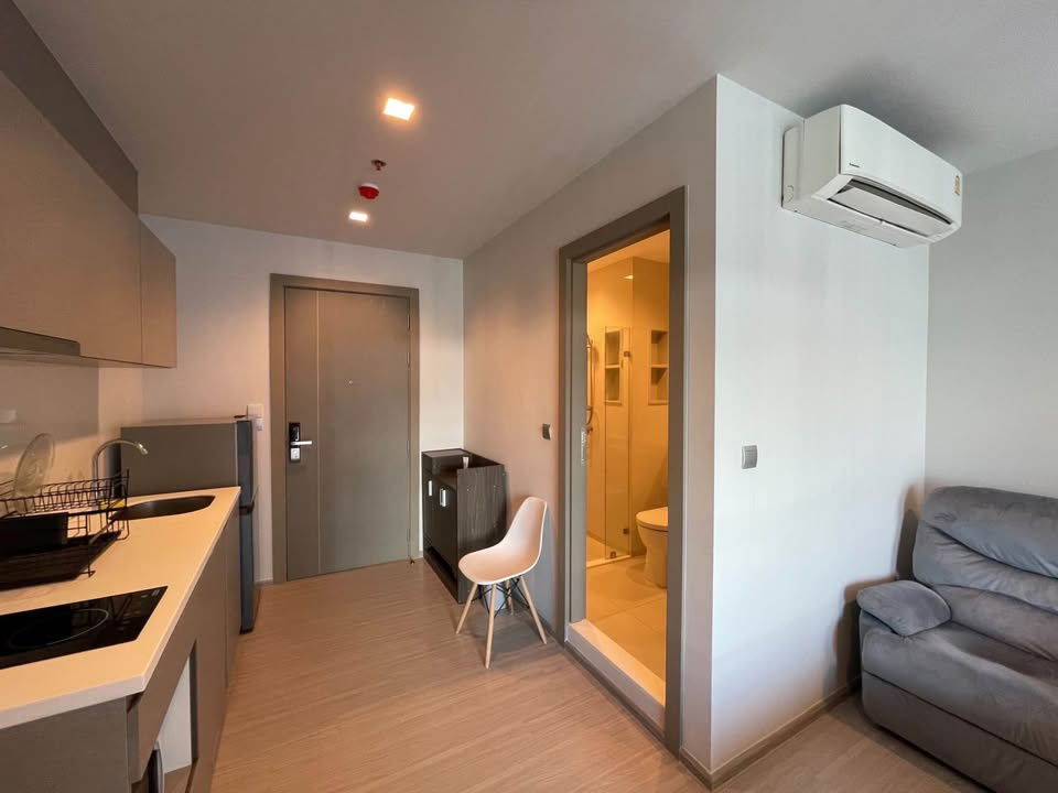 รูป Life Asoke Rama 9 ** 17,000 บ./ด. ** ขนาด 27 ตร.ม. 1ห้องนอน 1ห้องน้ำ  ชั้น42 ตึก B - รูปที่ 8/10