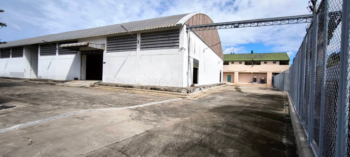 picture For rent Warehouse in Phutthamonthon Sai 4 area, roof without structure, large vehicles can enter, can support a lot of weight, 24-hour guard. - 5/12
