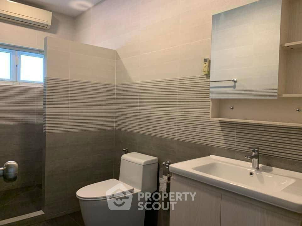 รูป บ้าน 3-ห้องนอน ที่ เอสพี วิลเลจ 5 ใกล้ เมืองพัทยา (ID 2146453) - รูปที่ 10/16