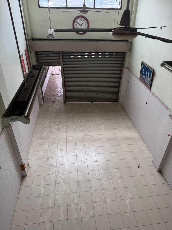 รูป เช่าอาคารพาณิชย์ 4.5 ชั้น ติดถนนพุทธมณฑลสาย 4 ตรงข้ามตลาดศรีสวัสดิ์ สนใจแอตไลน์ครับ@841qqlnr - รูปที่ 7/24