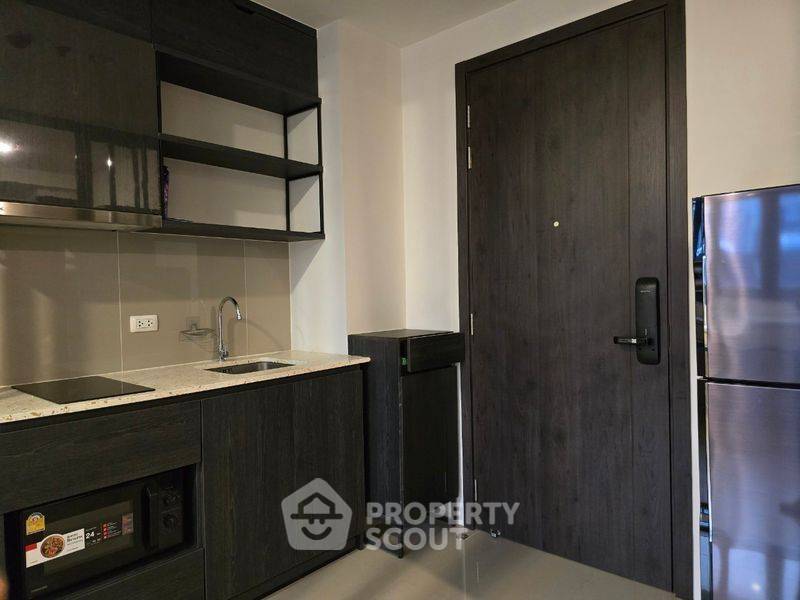 picture 1-BR Condo at XT Huaikhwang near MRT Huai Khwang (ID 2061753) - 5/12
