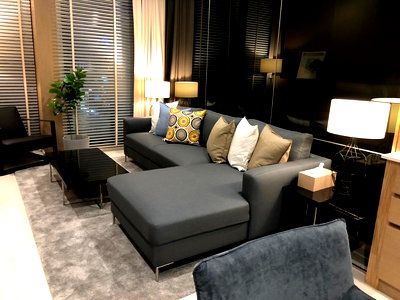 คอนโดให้เช่า : ♦ Rare Unit ♦ ตึก B ชั้น 15+ | 2 ห้องนอน 69.95 ตร.ม. | คอนโดมี Skywalk เชื่อมเข้า BTS เพลินจิต, Central Embassy