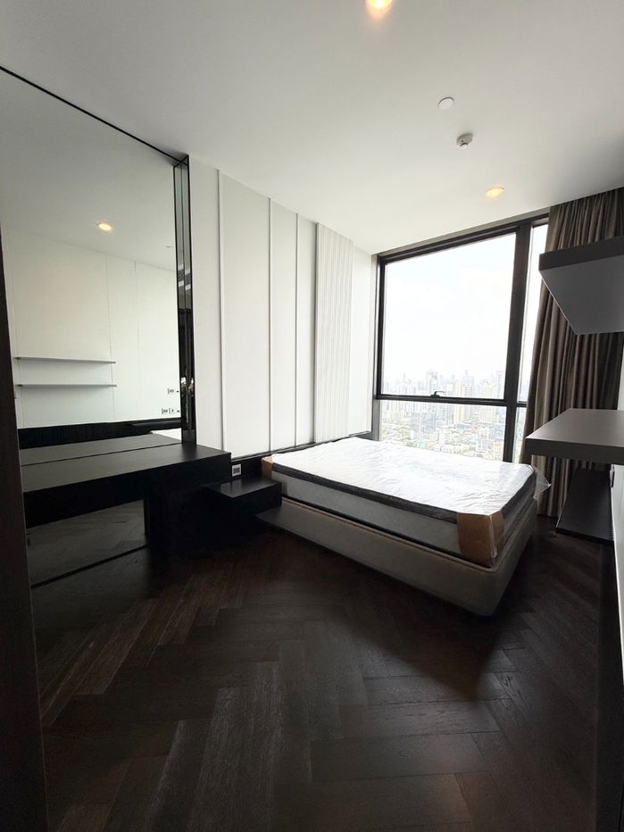 รูป พร้อมเช่า ดิเอส สุขุมวิท 36   3 ห้องนอน 3 ห้องน้ำ 124 ตรม 0 เมตรจาก บีทีเอสทองหล่อ - รูปที่ 11/12