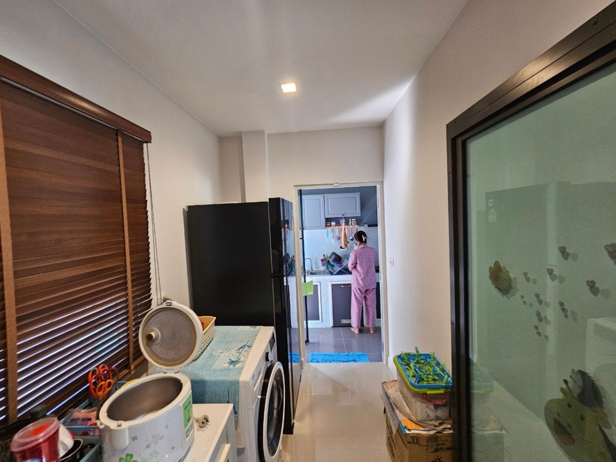 รูป ขายบ้านแฝด โครงการ วี คอมพาวด์ ติวานนท์ รังสิต (V Compound Tiwanon-Rangsit) ขนาด 38.8 ตร.ว. ราคาพิเศษ - รูปที่ 14/25