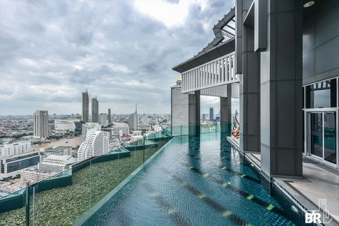  ✨Rhythm sathorn ✨ ทำเลใจกลางย่านธุรกิจ ใกล้ BTS สะพานตากสิน 