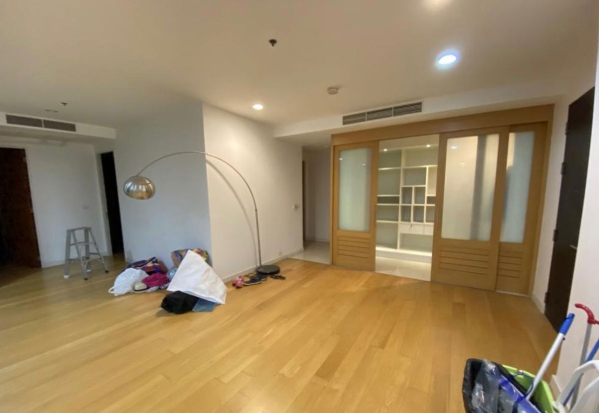 รูป ขาย ชาเทรียม ริเวอร์ไซด์ เรสซิเด้นท์ ห้องใหญ่ สวย ทำเลดี ใกล้ เซ็นทรัลพลาซ่า บางรัก สนใจแอตไลน์ครับ@841qqlnr - รูปที่ 12/19