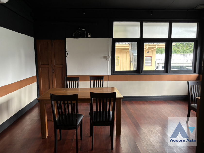 picture 🔼🔽 AccomA 📩 Elegant Japanese-style residence with serene garden in Sukhumvit (50128) - 10/13