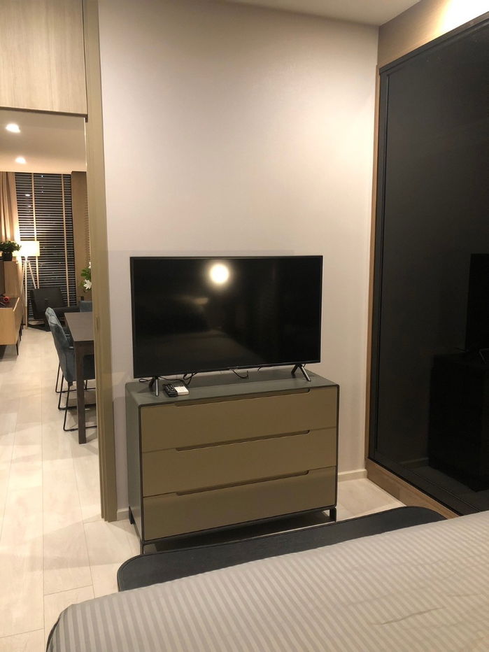 picture ♦ Rare Unit ♦ Tower C, 00+ Floor | 1 Bedroom, 57.00 sq.m. | Condo skywalk connect to BTS ploenchit and Central Embassy. - 12/15