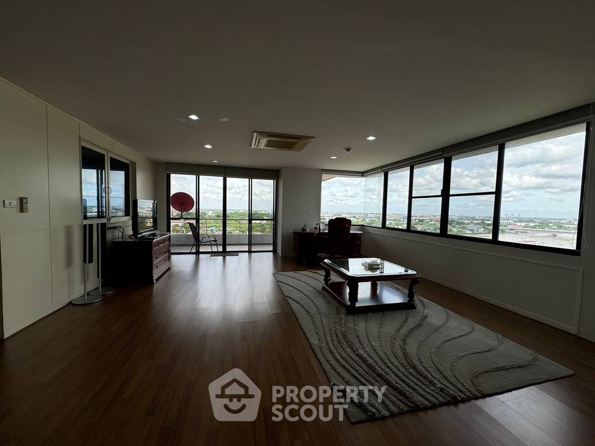 รูป คอนโด 3-ห้องนอน ที่ ริเวอไรน์ เพลส ใน สวนใหญ่ (ID 2004457) - รูปที่ 10/16