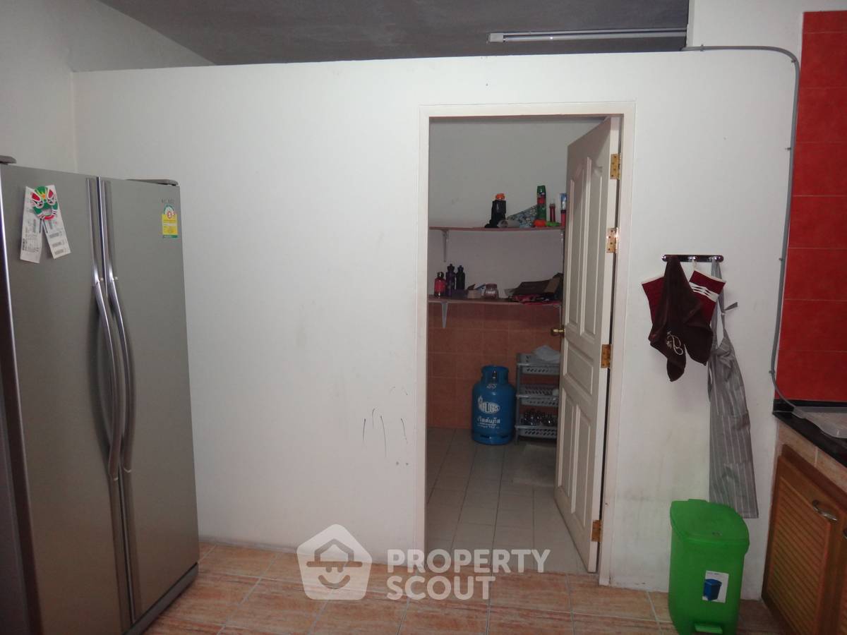 รูป ทาวน์เฮาท์ 3-ห้องนอน ใกล้ BTS พร้อมพงษ์ (ID 2213898) - รูปที่ 24/48