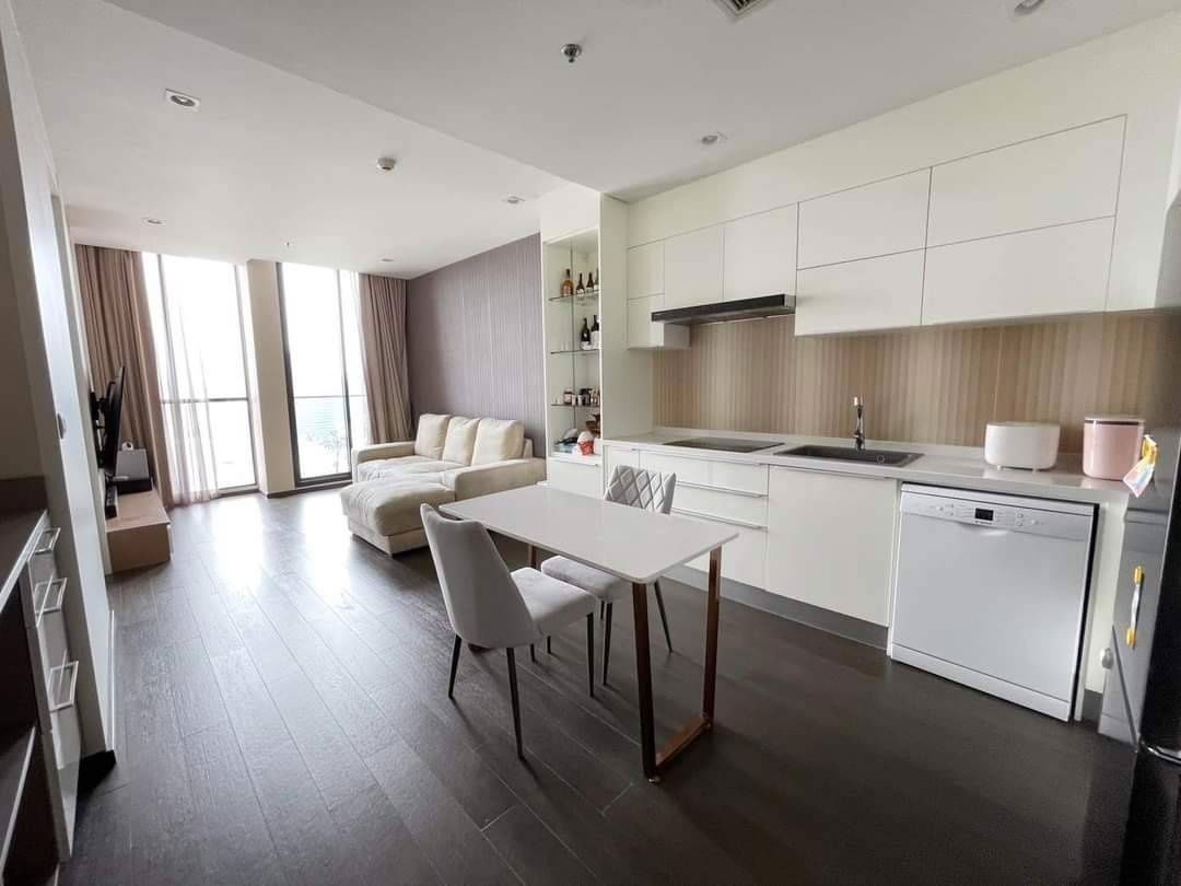 รูป ♦ Best Price ♦ ตึก B ชั้น 30+ | 2 ห้องนอน 69.95 ตร.ม. | คอนโดมี Skywalk เชื่อมเข้า BTS เพลินจิต, Central Embassy - รูปที่ 2/7
