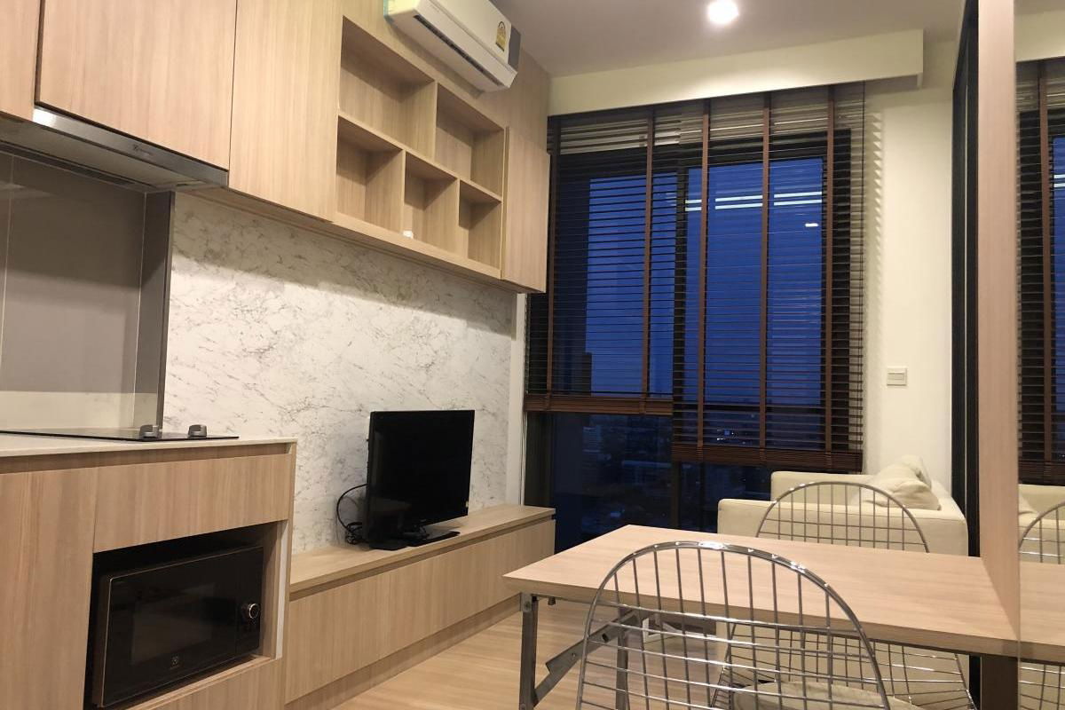 picture Urgent sale, M Jatujak a condo pet friendly only 3.99 million, size 32.37 sqm, 1 bedroom, appointment to inspcet 085-362-6455, Julie - 2/6