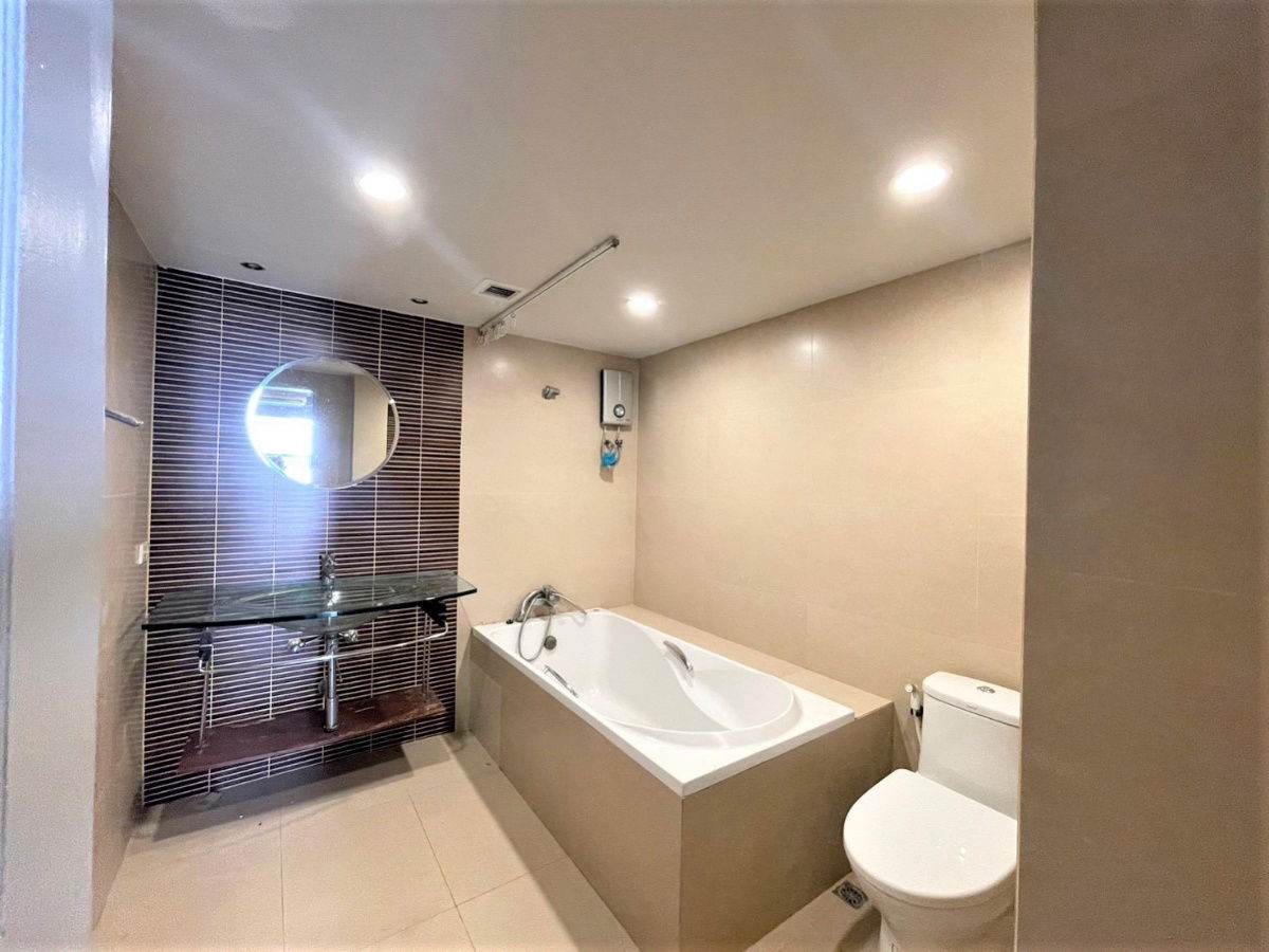 รูป LTHC12819 - Condo for sale คอนโด ขาย at Casa Viva คาซ่า วีว่า Size 145.94 sqm. 3 beds 3 baths Near BTS Ekkamai Station ONLY 9.9 MB - รูปที่ 10/10